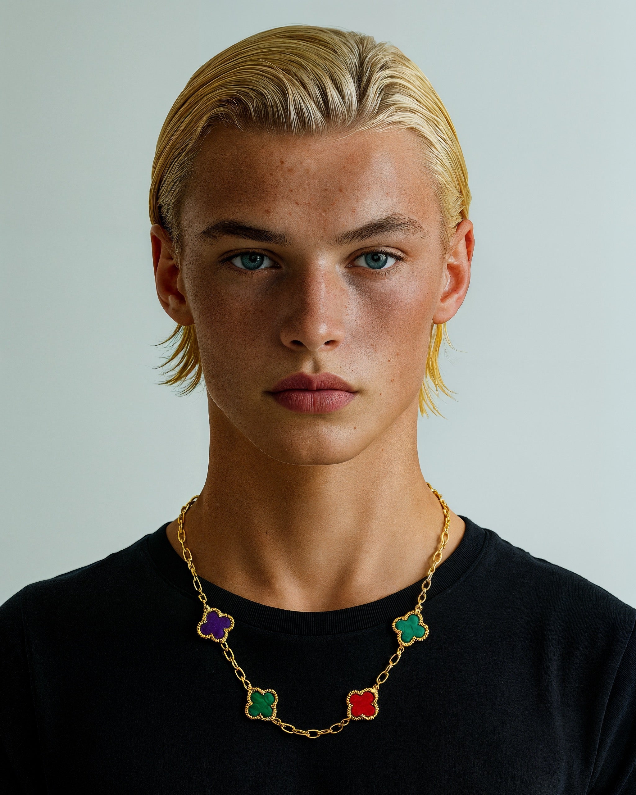 FAKELUCK//NECKLACE
