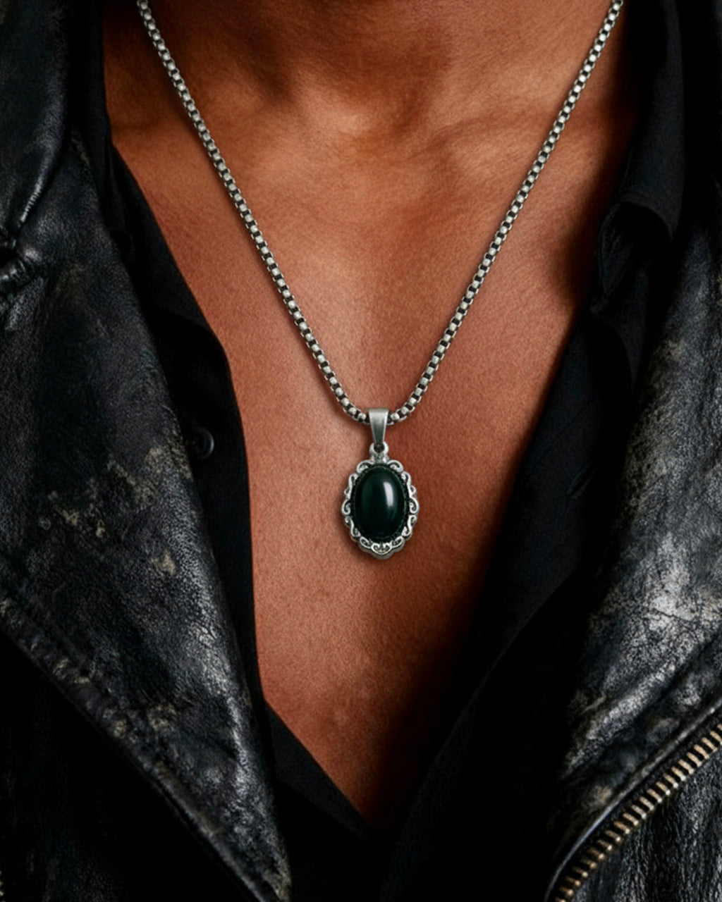 OBSIDIAN//NECKLACE