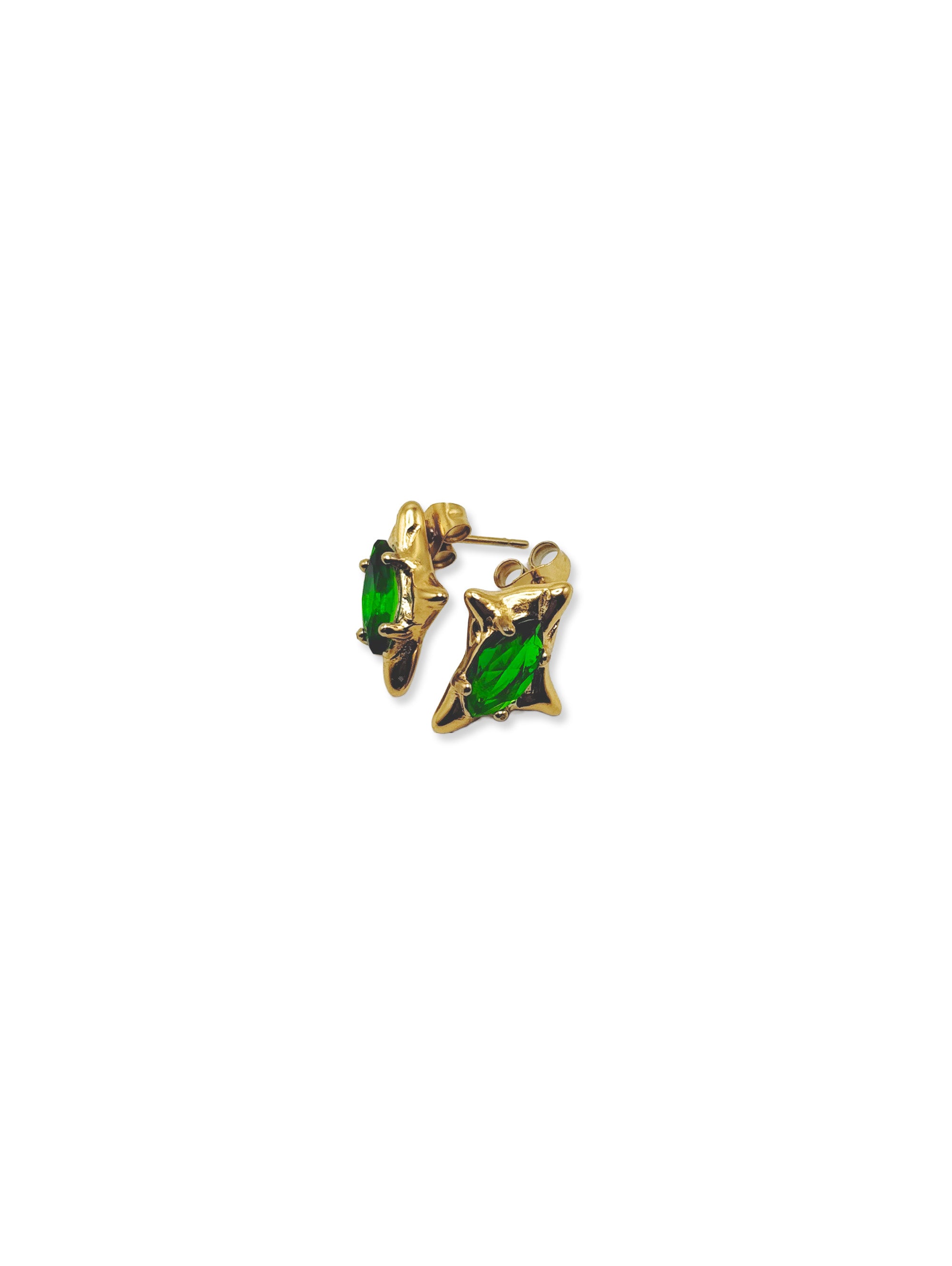 VEGA//EARRINGS